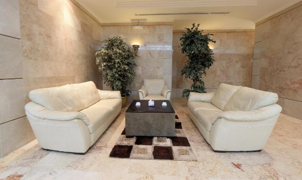 Snood Al Azizyh Hotel image 17