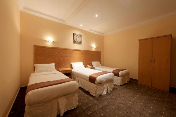 Snood Al Azizyh Hotel image 25